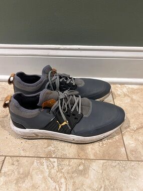 Puma Men's Dark Gray and Tan Low-Top Golf Shoes